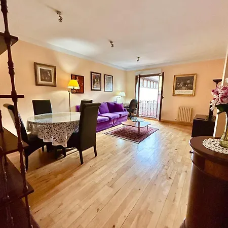 Apartment Vivienda Rectorado 2 *